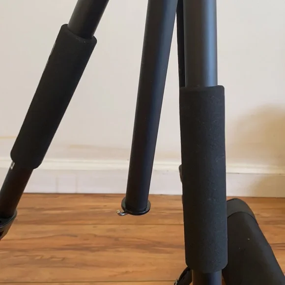 🪞 dolica proline media tripod adjustable with carry pouch